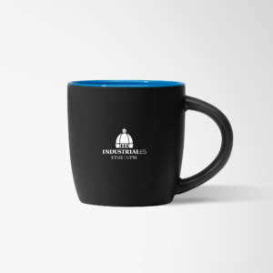 Taza de cerámica negra mate con interior brillante, diseño moderno y resistente para uso diario en casa u oficina.